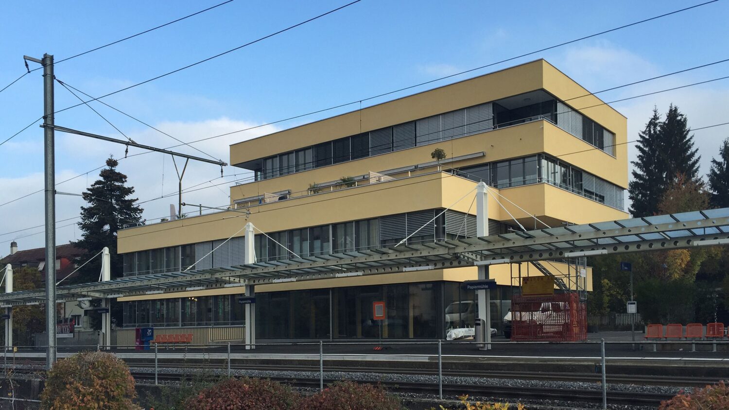 Wohn und Geschäftshaus Ittigen