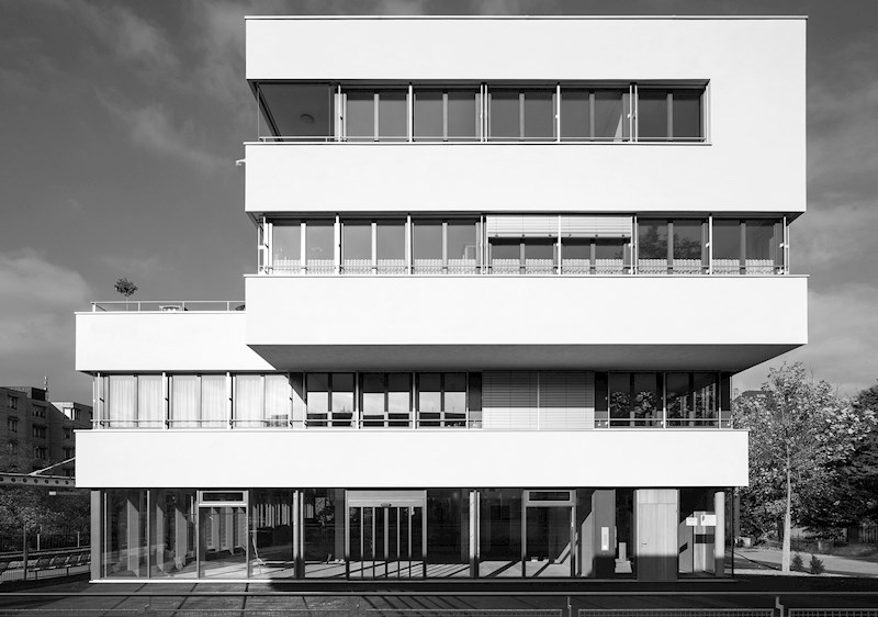 Wohn und Geschäftshaus Ittigen